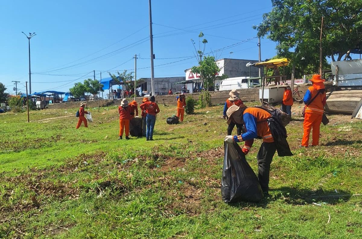 Limpeza das orlas de Parintins é reforçada na seca