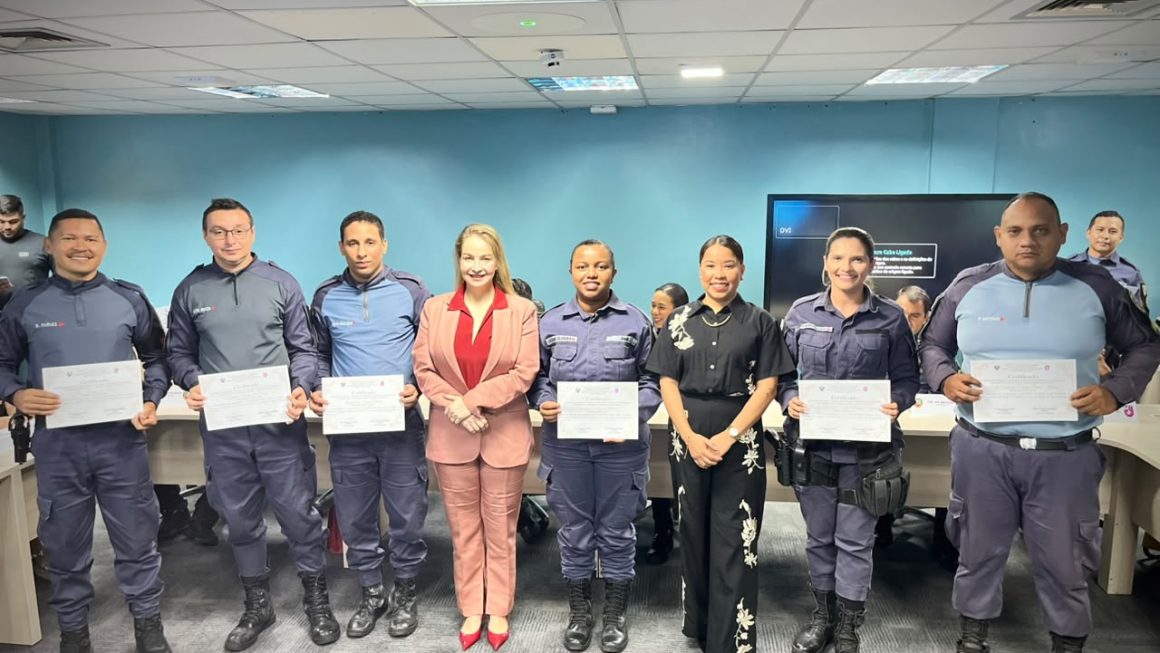 Ronda Maria da Penha capacita 43 policiais no AM